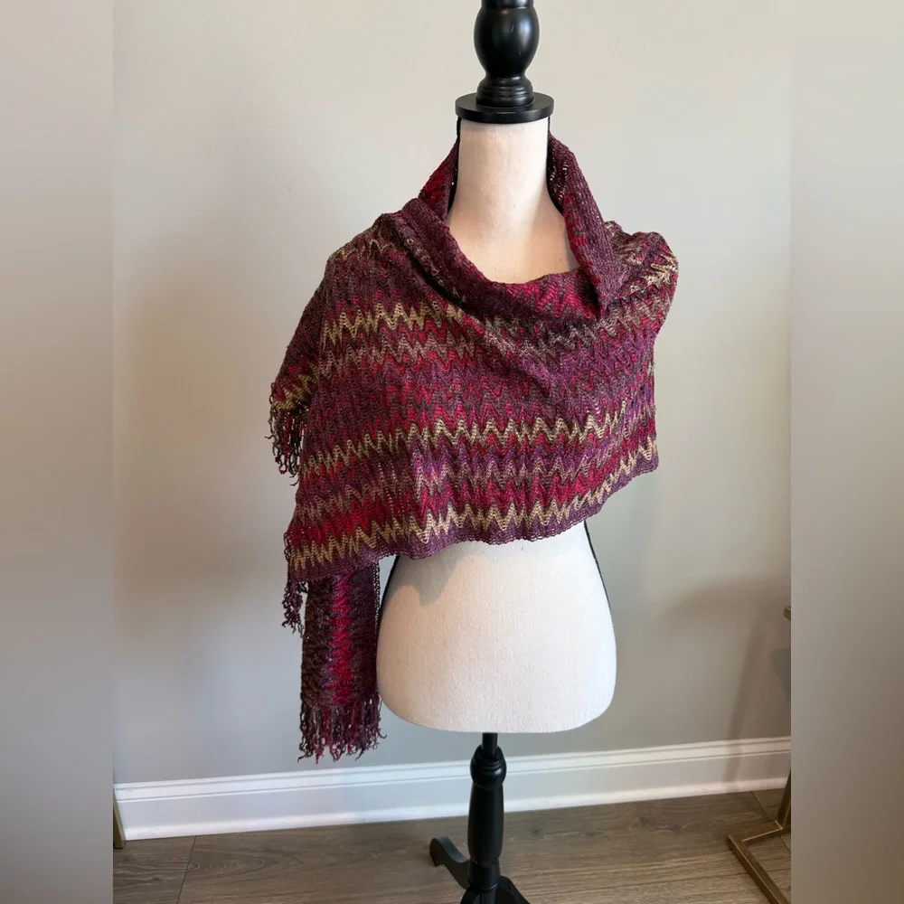 MISSONI Wave ZigZag Shimmer Fringe Scarf